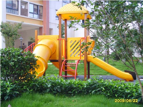 122兒童滑梯